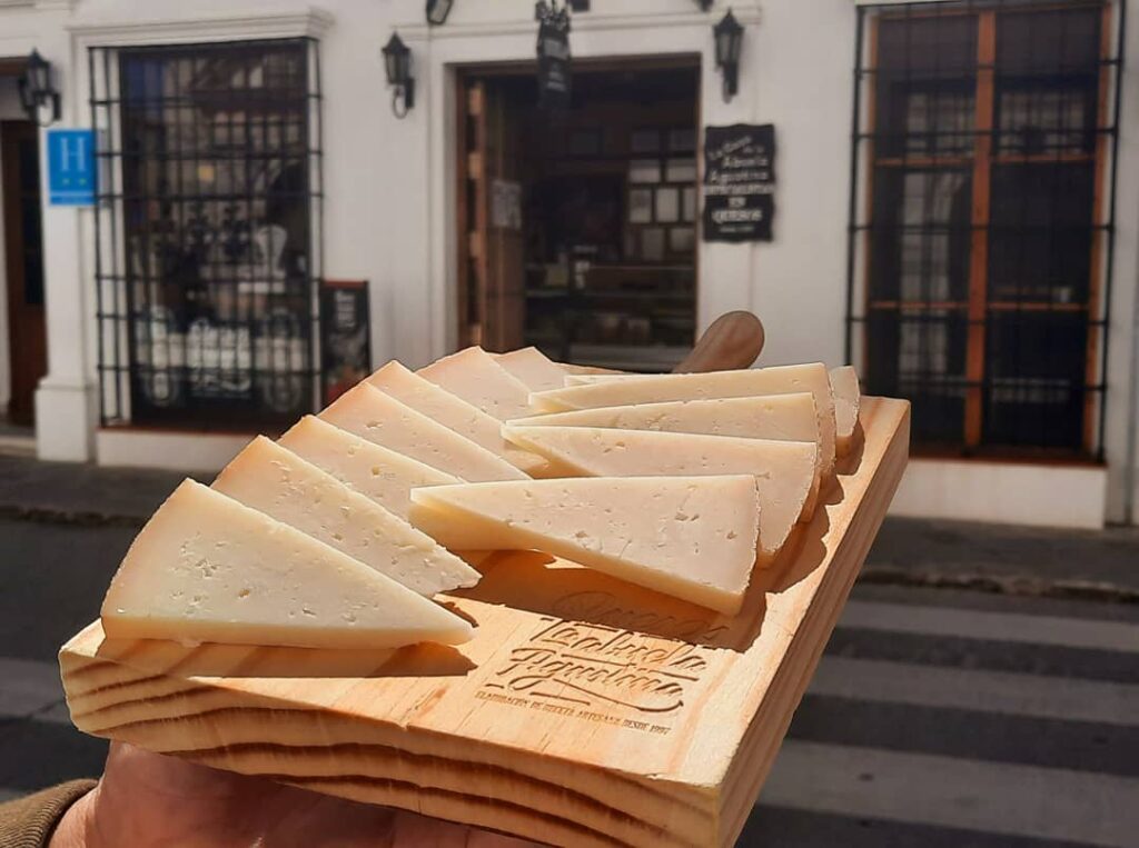 Tabla de quesos plaza de grazalema Imagen de Tabla de quesos plaza de grazalema